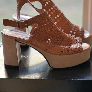 Pons Quintana platform sandal